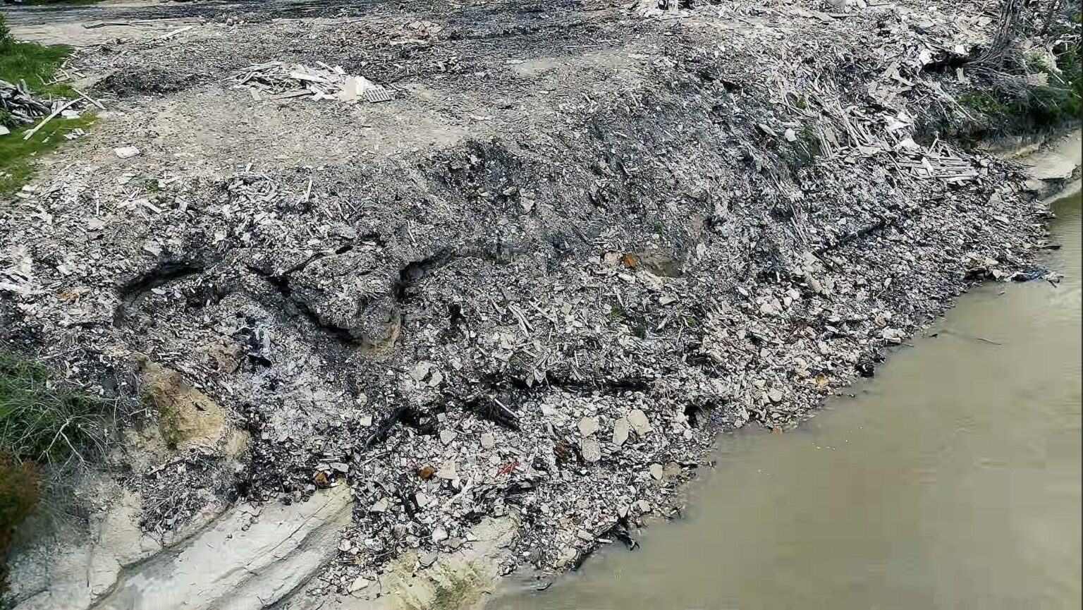 illegal dumping dallas trinity river